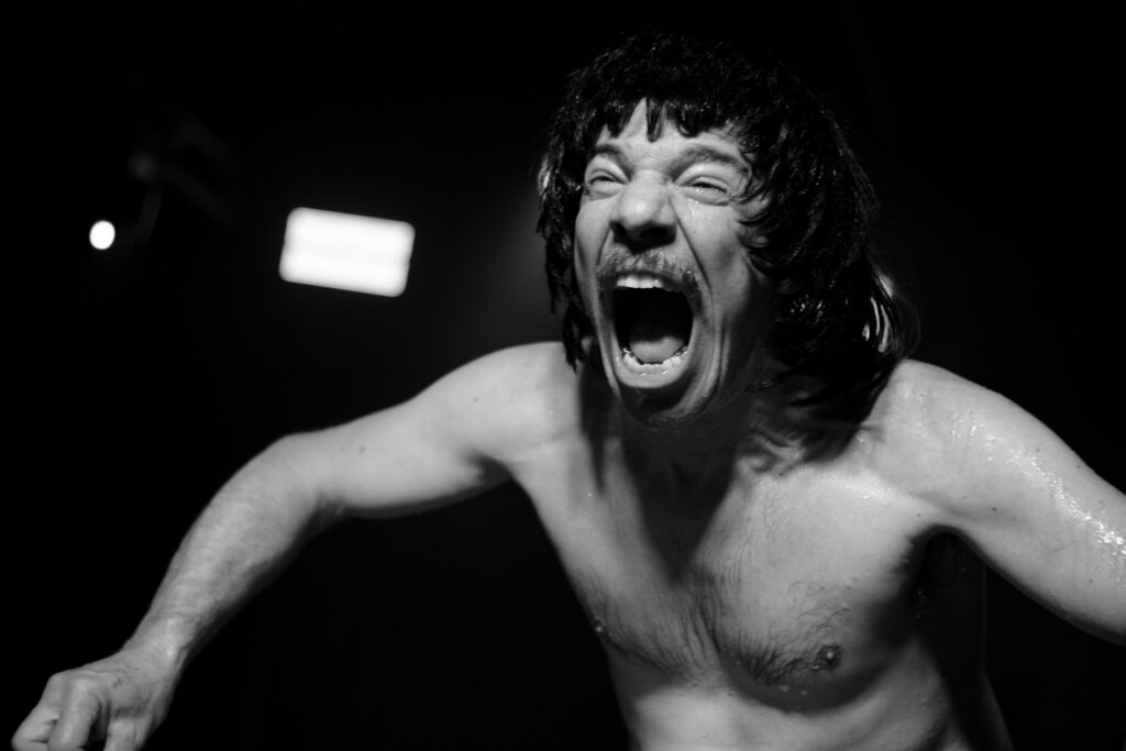 Fotos Silverio Fuck Off Room Bazar de Tangas 2026 Ed Sombra Punkcast