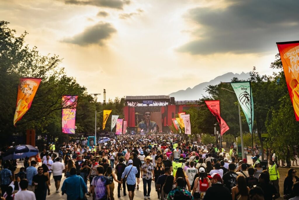 Foto Tecate Pal Norte Parque Fundidora Punkcast