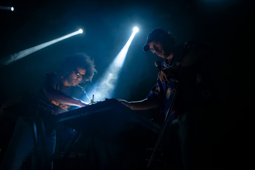 Casablanca Drivers Foro Puebla diciembre 2025 Rey Pila 10 aniversario 10 años The Future Sugar Foto Carlos Bolaños Tu Punkcast Favorito